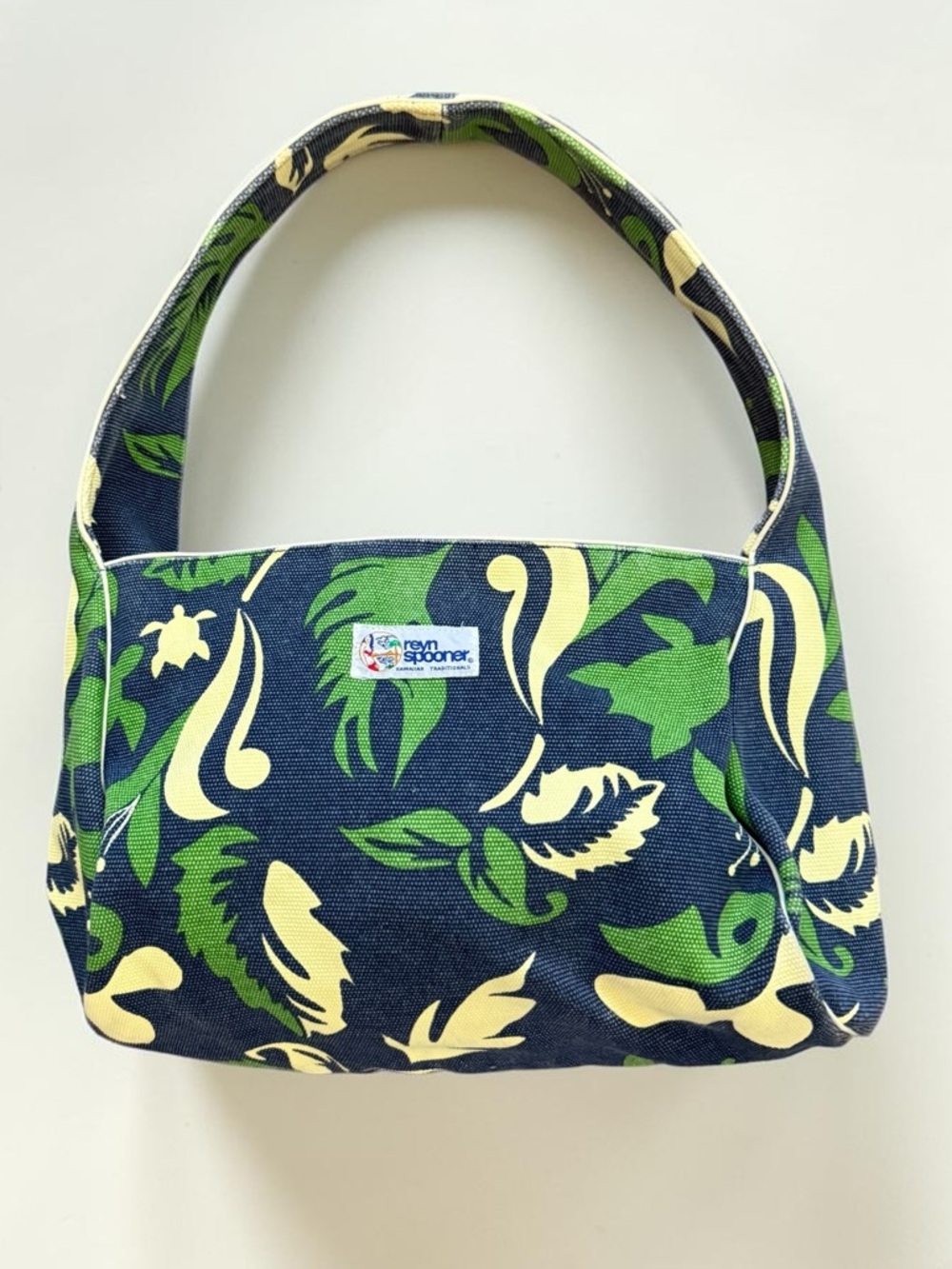 Reyn Spooner Hawaiian Turtle "Honu" Hobo Bag